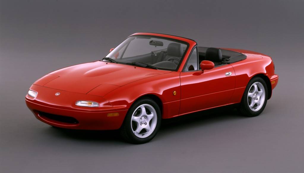 Mazda MX 5 - DOUBLE RED Cars Museum